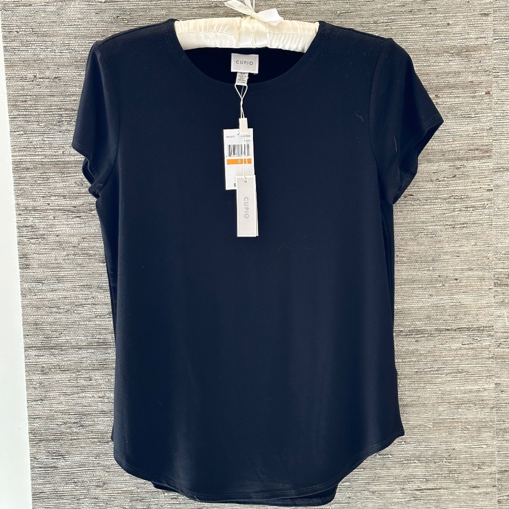 CUPIO NWT S/P capped sleeved top  BUY 1 - Get 2nd FREE! 🎉